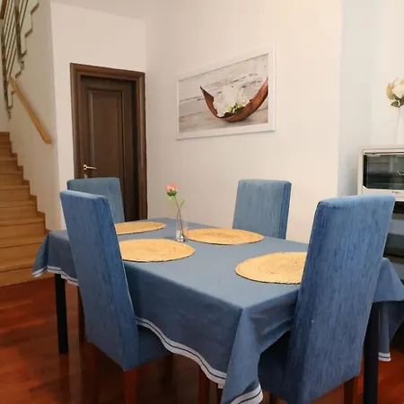 Charming For 8 - Old Town Bratislava
