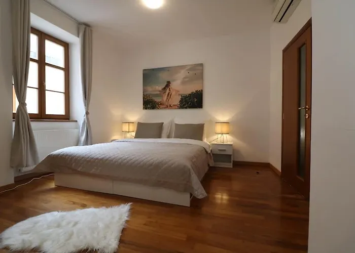 Charming In The Heart Of Apartment Pressburg